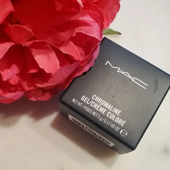 MAC Chromaline Magenta Paint Pot - Picture 12 of 16